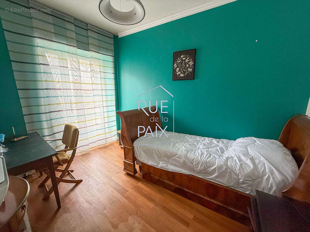 Maison à SAINT-GERVAIS-LES-TROIS-CLOCHERS