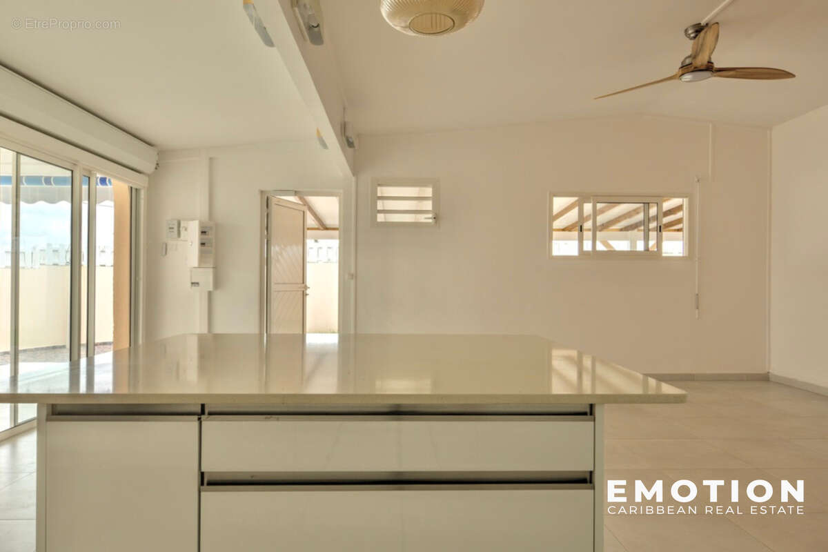 Maison à PETIT-BOURG