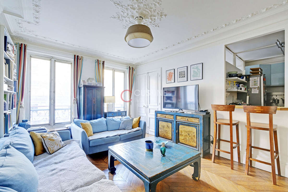 Appartement à PARIS-18E