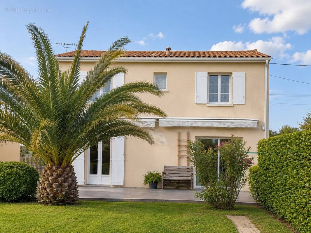 Maison à GOND-PONTOUVRE