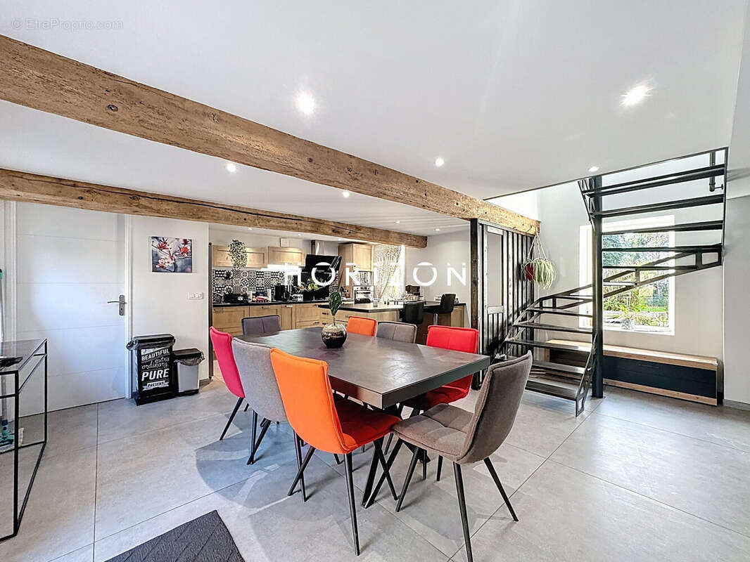 Maison à SAINT-DIDIER-SUR-CHALARONNE