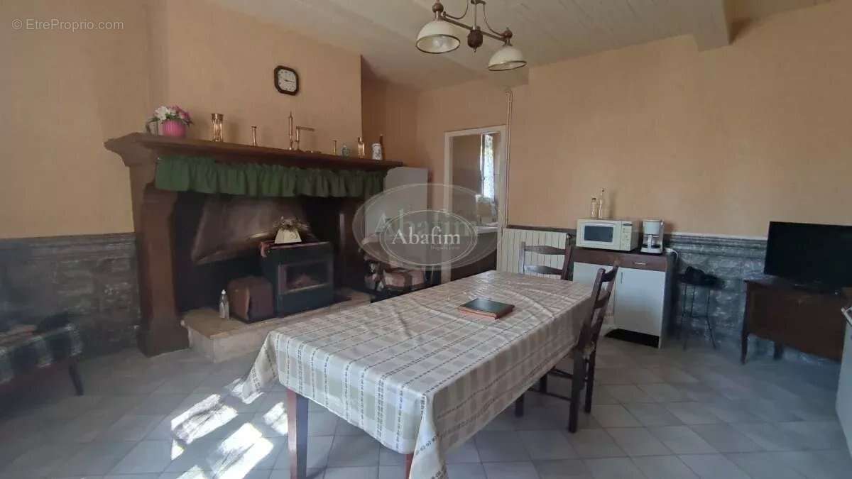 Maison à SAINT-PE-DELBOSC