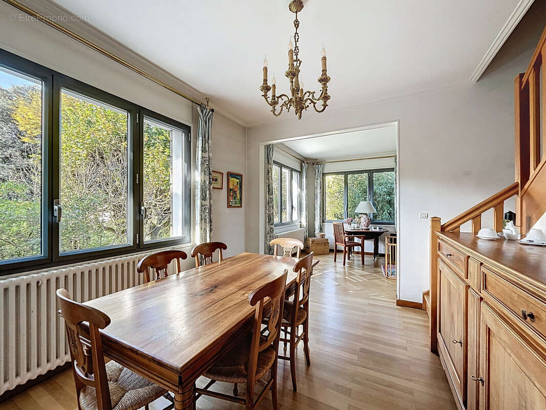 Maison à FRANCHEVILLE