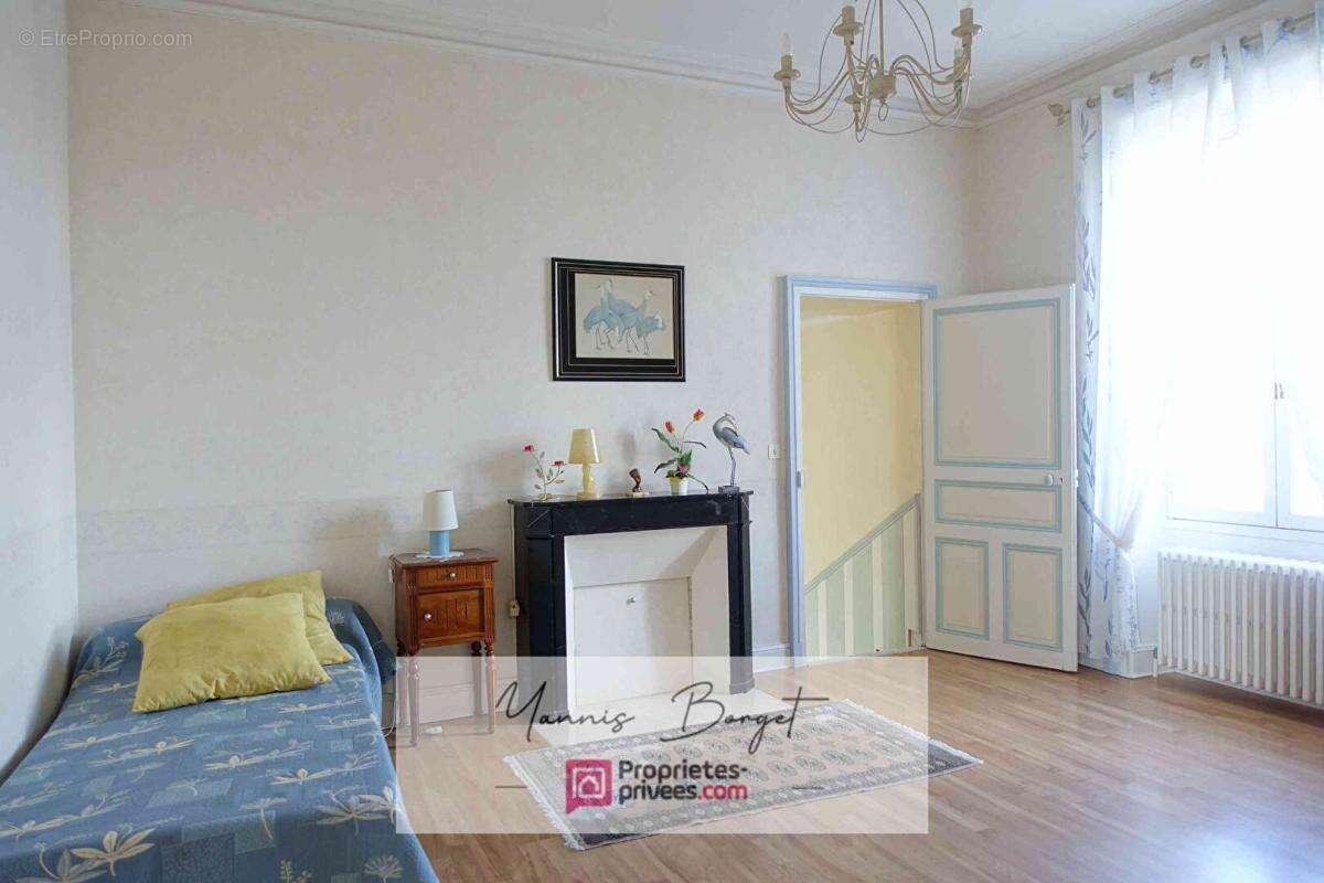 Maison à LES BROUZILS