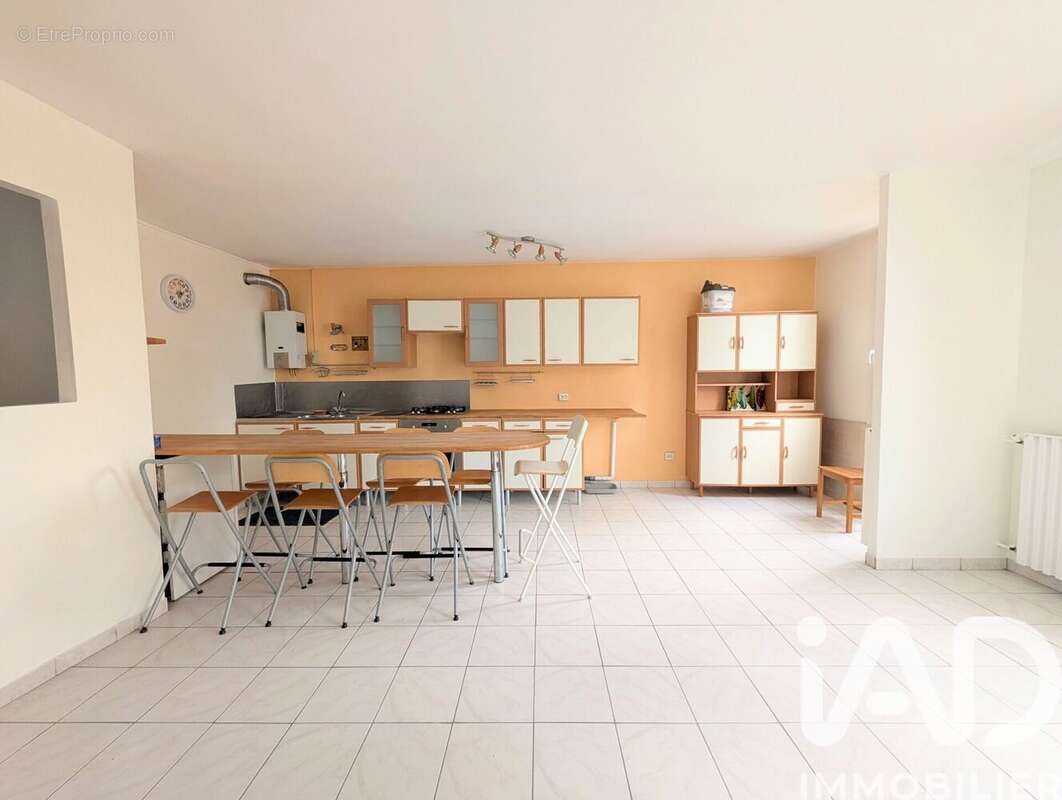 Photo 2 - Appartement à COMPIEGNE