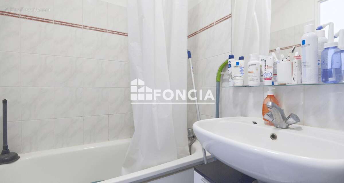 Appartement à DAMMARIE-LES-LYS