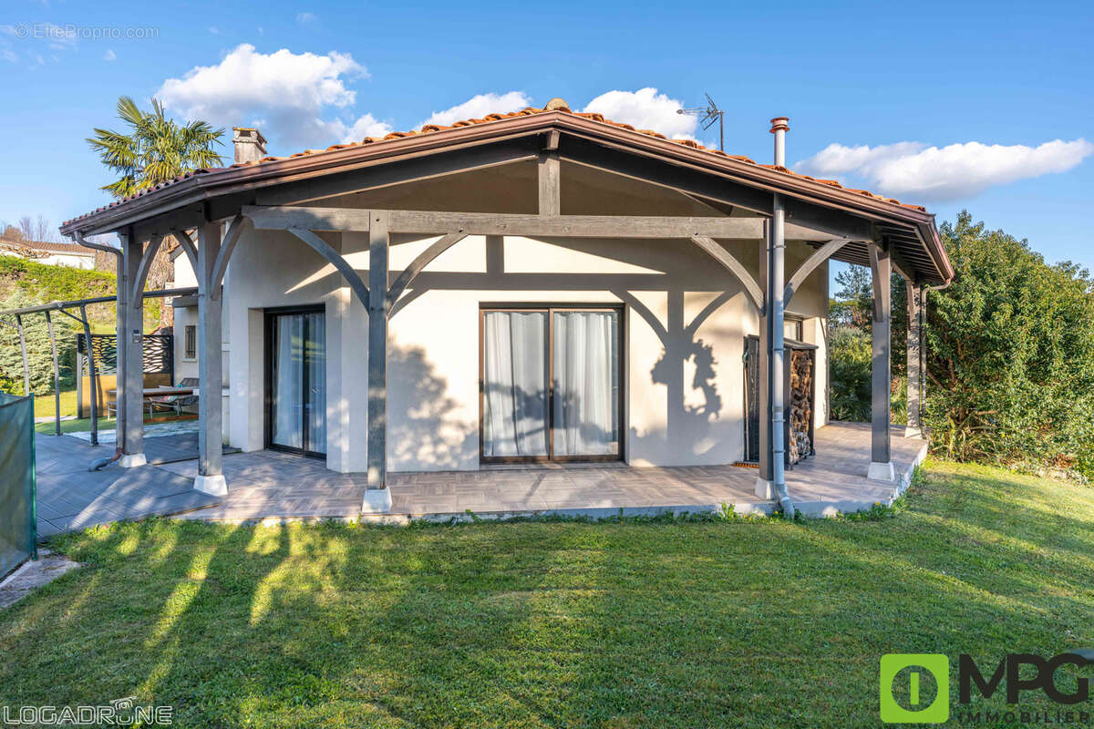 Villeneuve sur Lot villa T5 avec piscine et vue dominante - photo 15