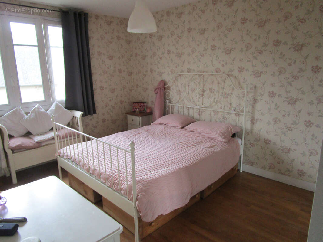 Maison à LE NEUFBOURG