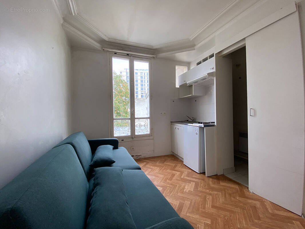 Appartement à PARIS-14E