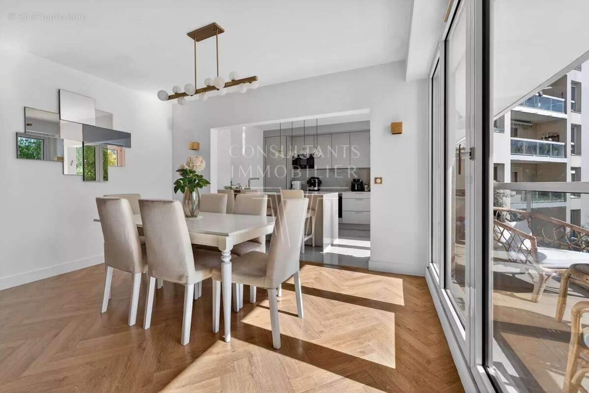 Appartement à LEVALLOIS-PERRET