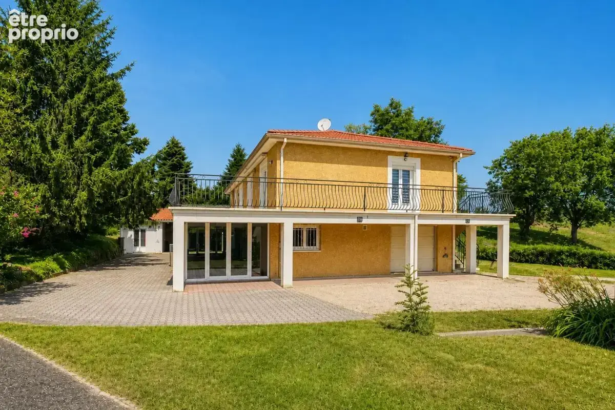 Maison familiale avec jardin, garage, piscine et atelier - photo 24