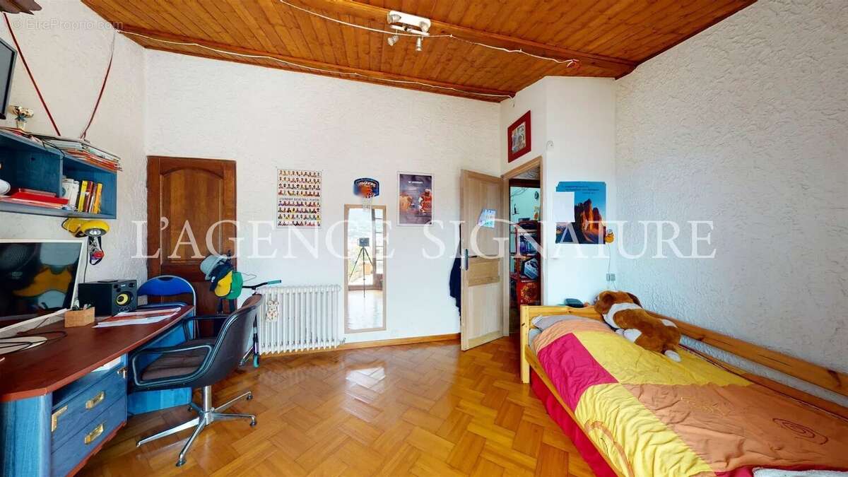 A vendre - nice corniche frere marc - 5 pièces - jardin - terrasse vue panoramique et mer - garage - photo 8