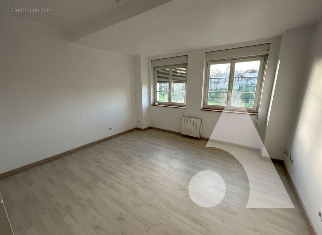 Maison à CREPY-EN-VALOIS