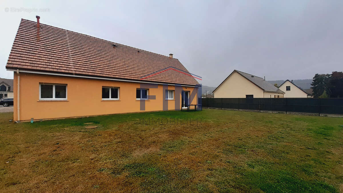 Maison à SAHURS