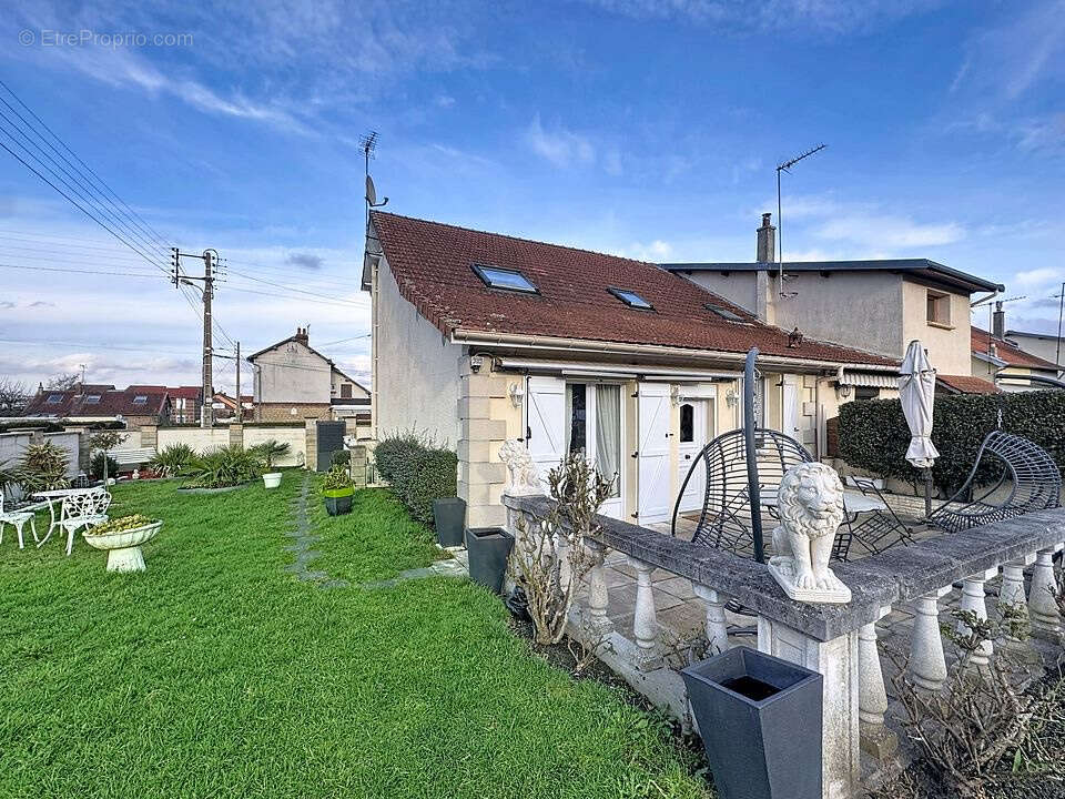 Maison à SOTTEVILLE-LES-ROUEN