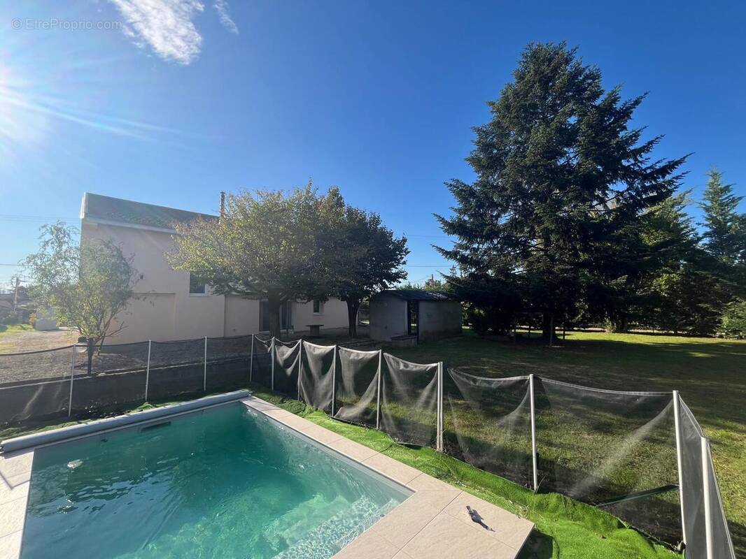 Photo 1 - Maison à CORCELLES-EN-BEAUJOLAIS