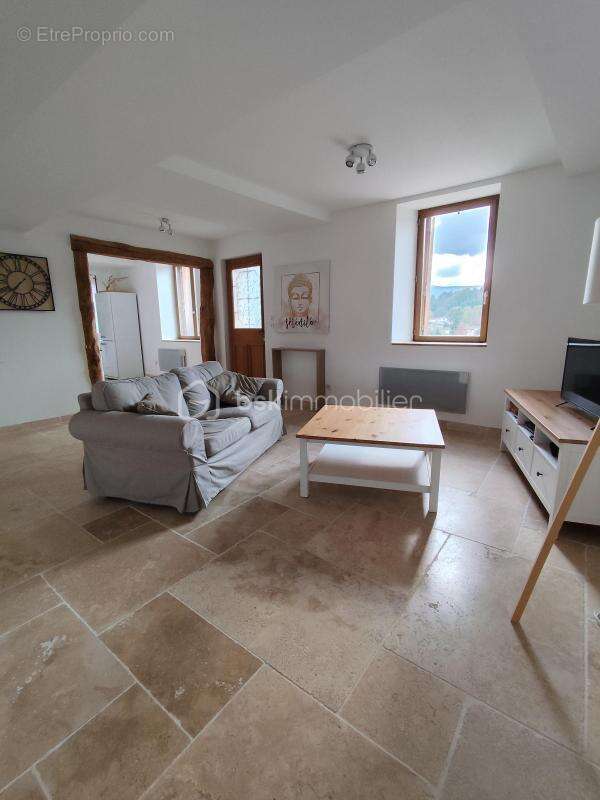 Appartement à LAMALOU-LES-BAINS