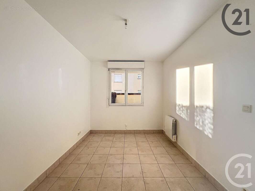 Appartement à MONTEREAU-FAULT-YONNE