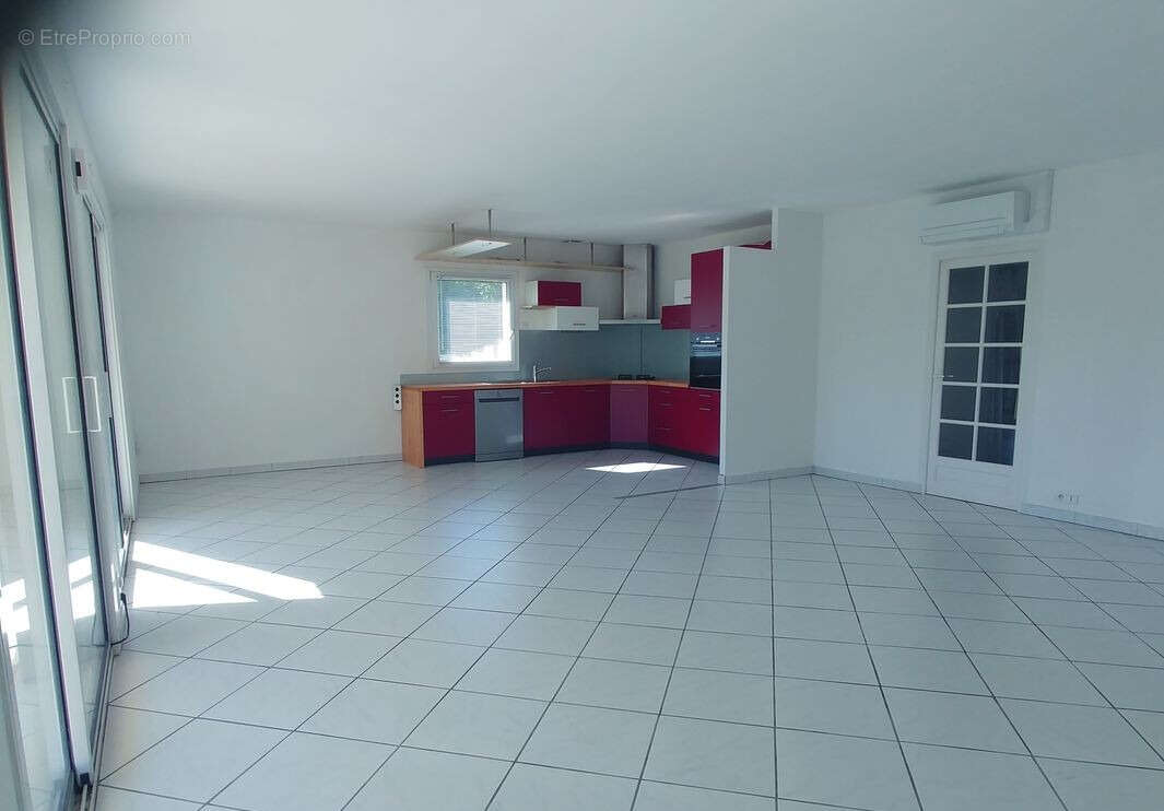 Maison de plain-pied avec piscine, climatisation et prestations de qualité à Limoges - photo 3
