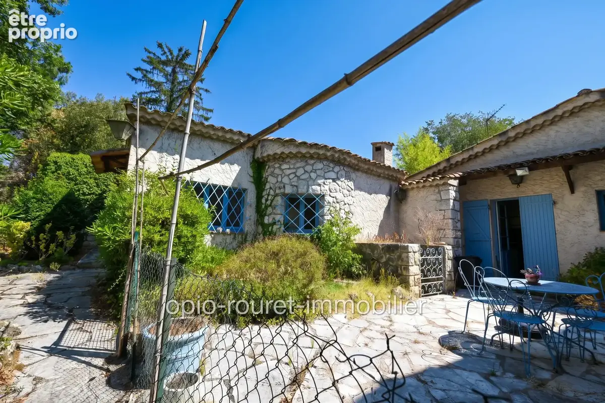 Maison à ROQUEFORT-LES-PINS