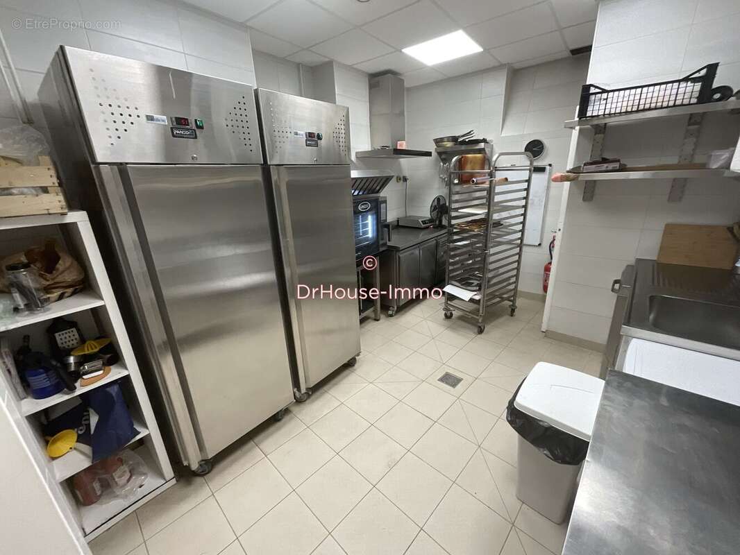 Commerce 45 m² à Paris-18e  - photo 11