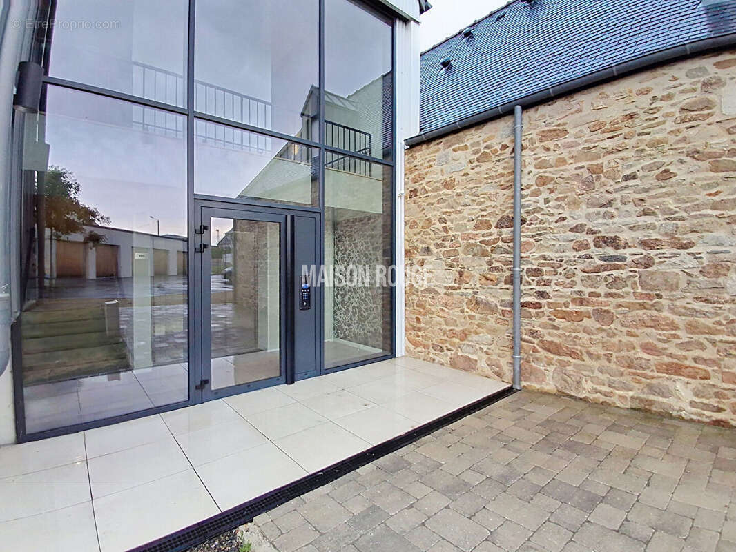 RARE A LA VENTE - Appartement de standing récent avec balcon aperçu mer, garage et ascenseur à Trébeurden - photo 2