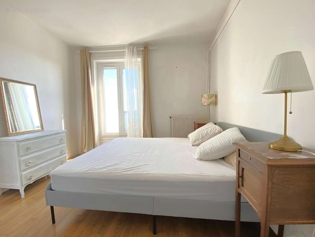 Photo 8 - Appartement à POISSY