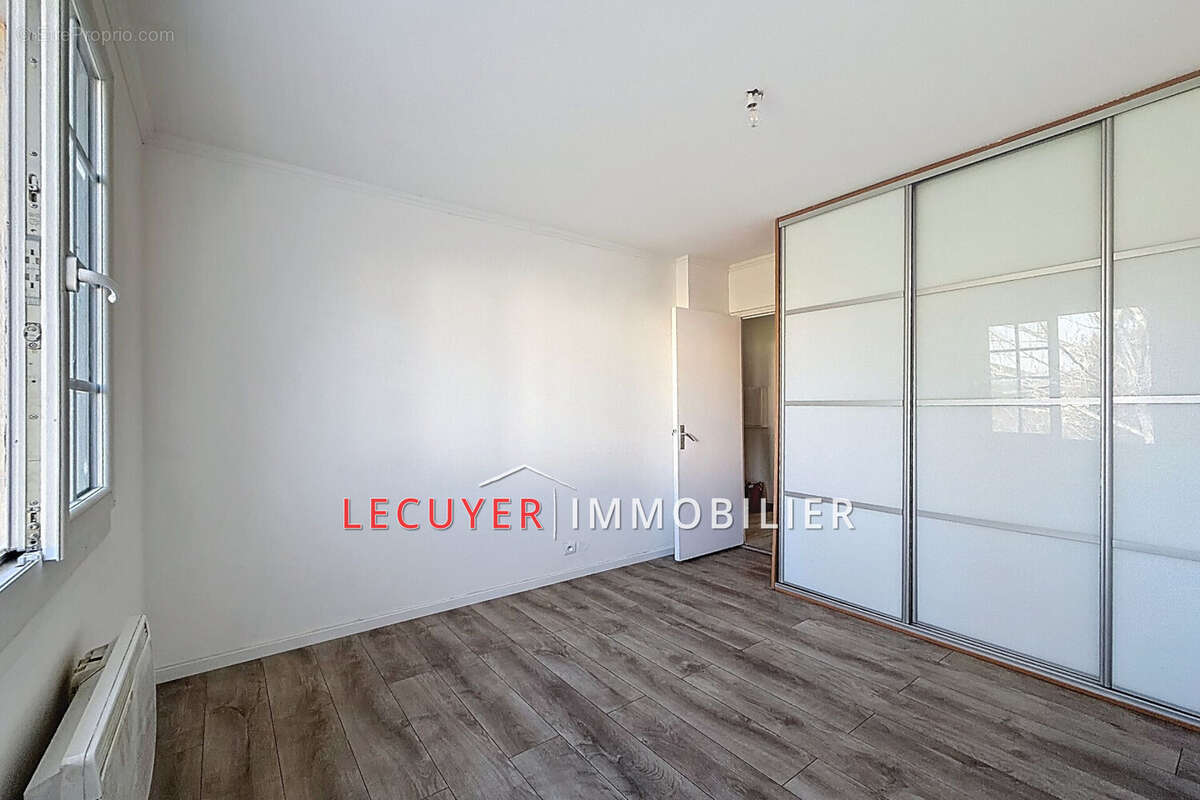 Appartement à VALLAURIS