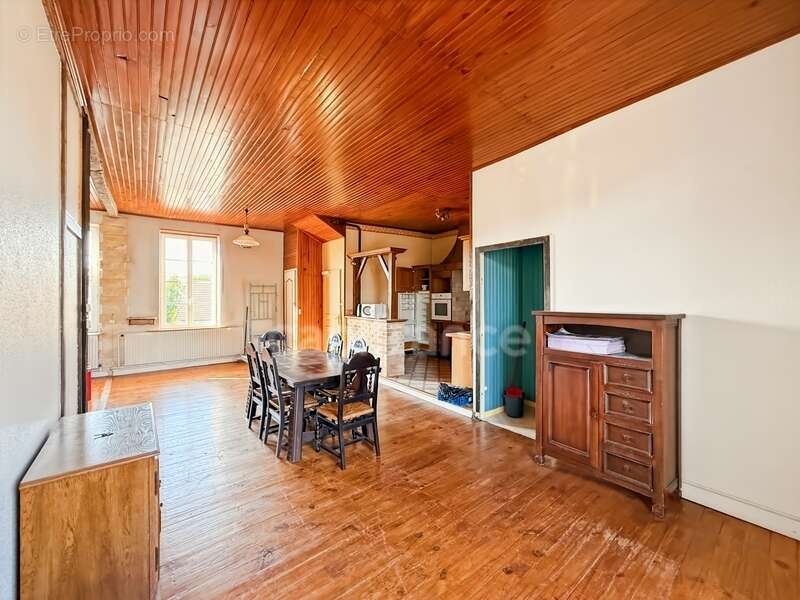 Appartement à SAINT-GILLES