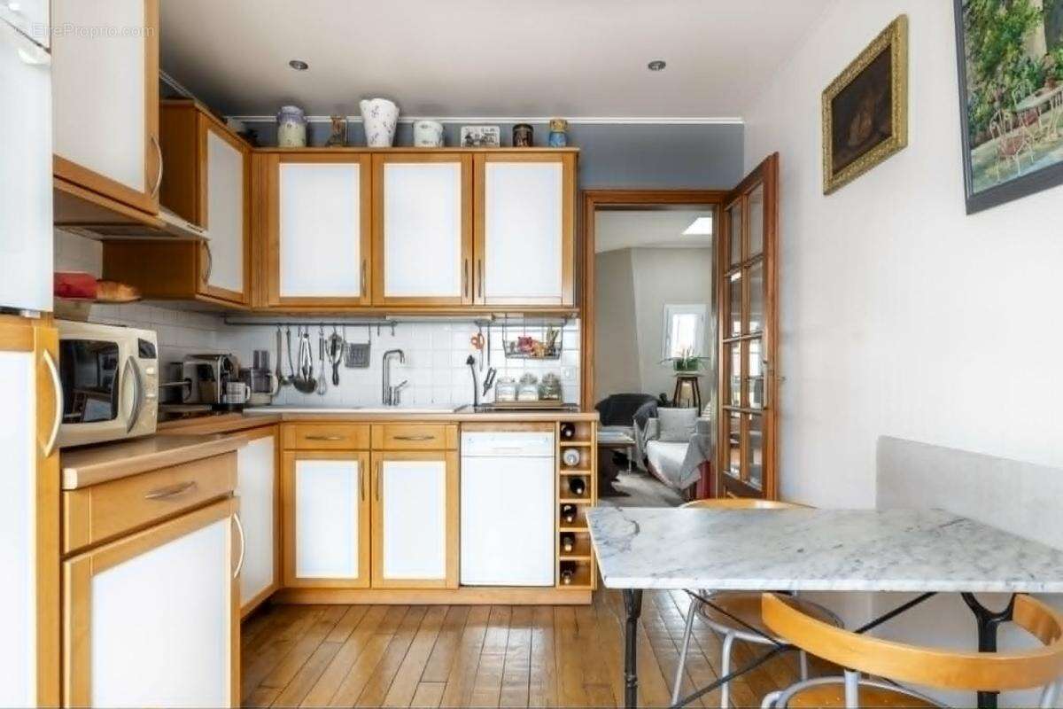 Appartement à PARIS-18E
