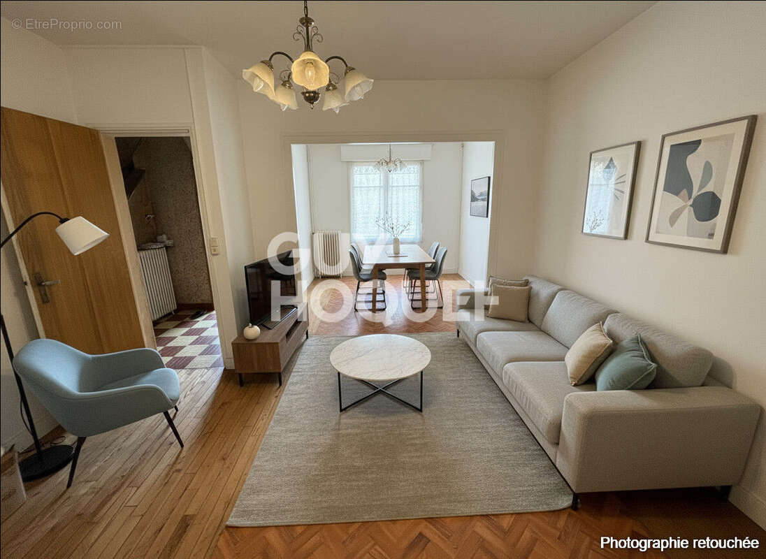 Maison à VILLENAVE-D&#039;ORNON