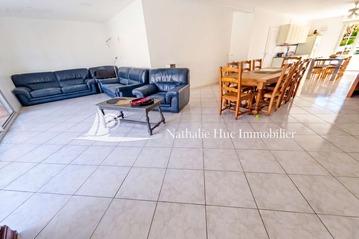 Maison 225 m² à Perpignan  - photo 6