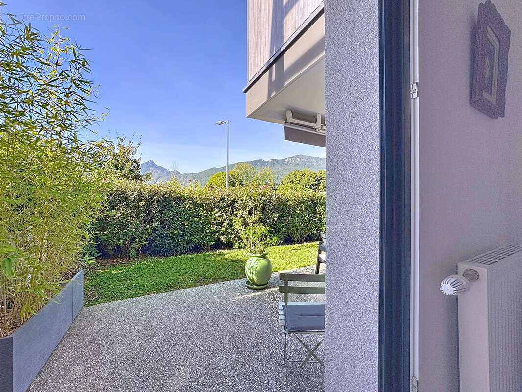 Appartement à BRISON-SAINT-INNOCENT