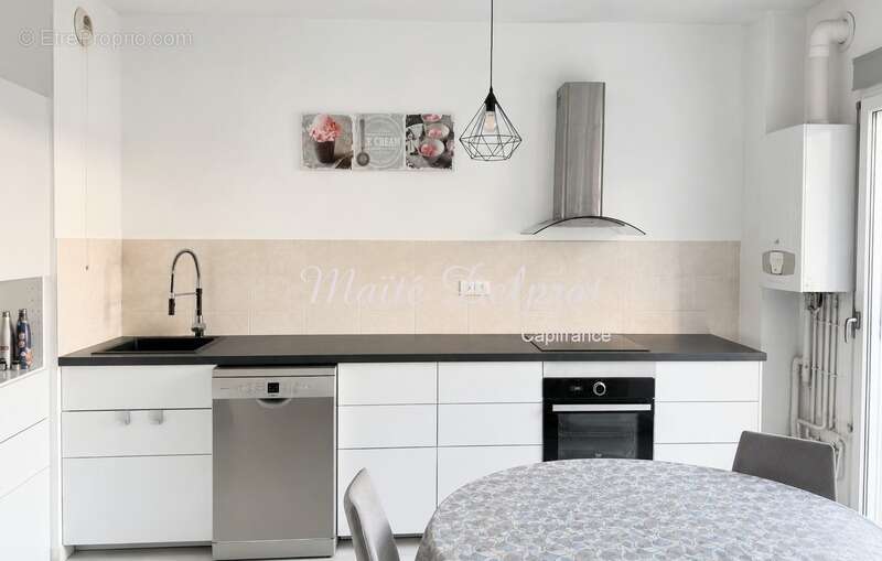 Appartement à COURTHEZON