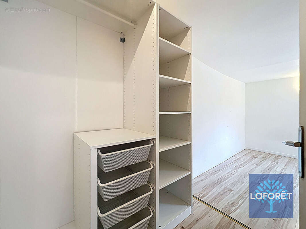 Appartement à MONDEVILLE