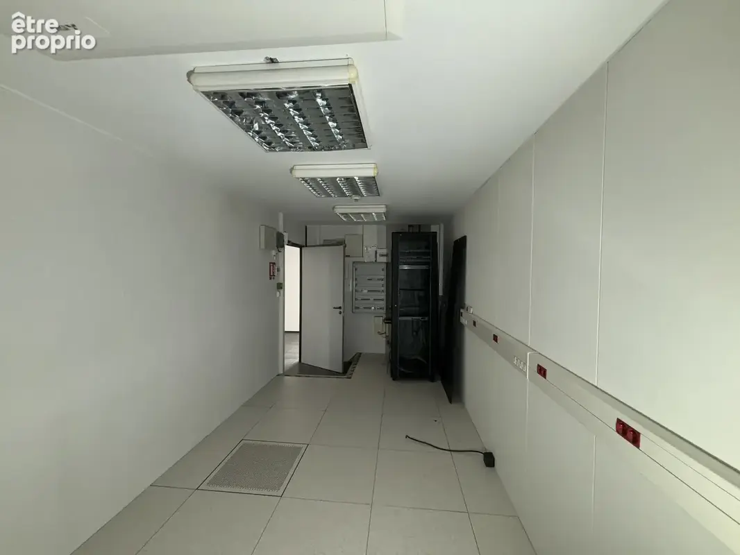 Vente immeuble bureaux/activités 825m2 - photo 9