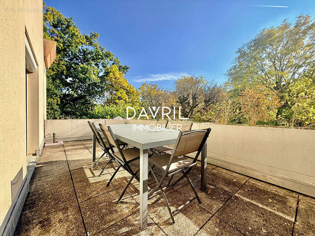 Appartement à ERAGNY