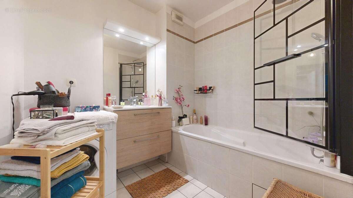 Appartement à LYON-9E