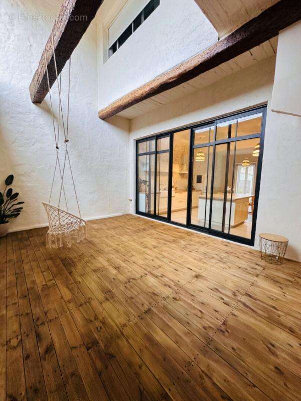 Maison  plus appartement de 186.42 m2 - photo 9