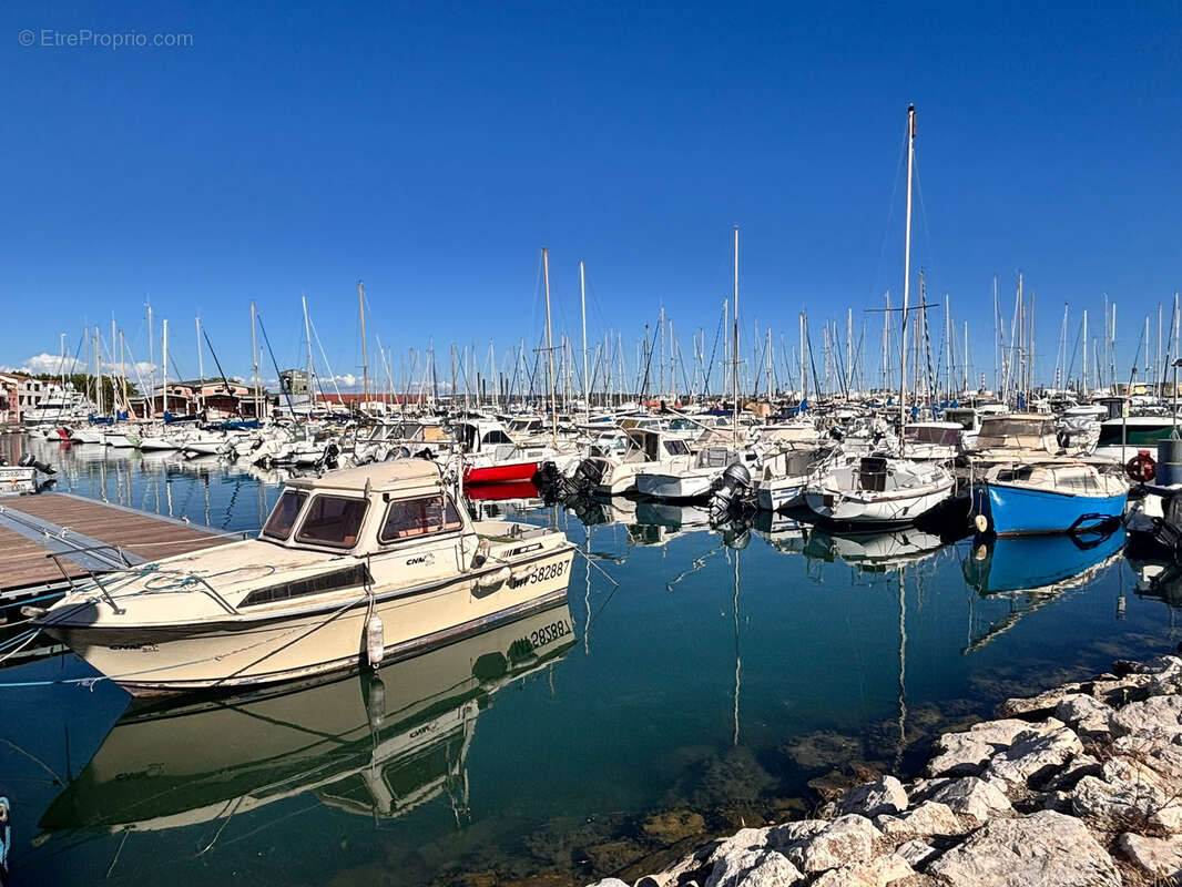 Appartement à PORT-DE-BOUC