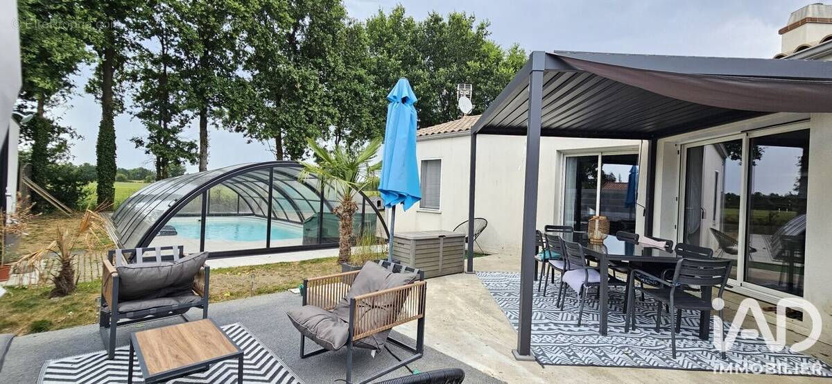 Photo 1 - Maison à BEAUFOU