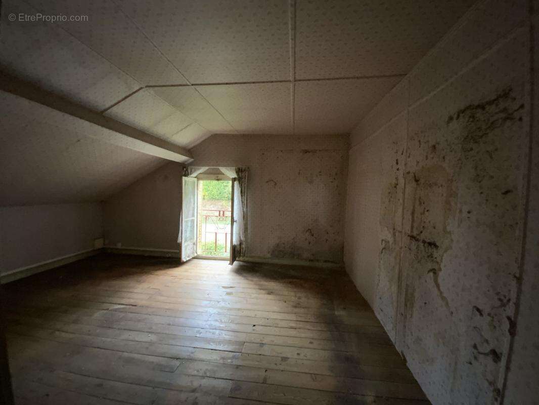 Maison à GENOUILLAC