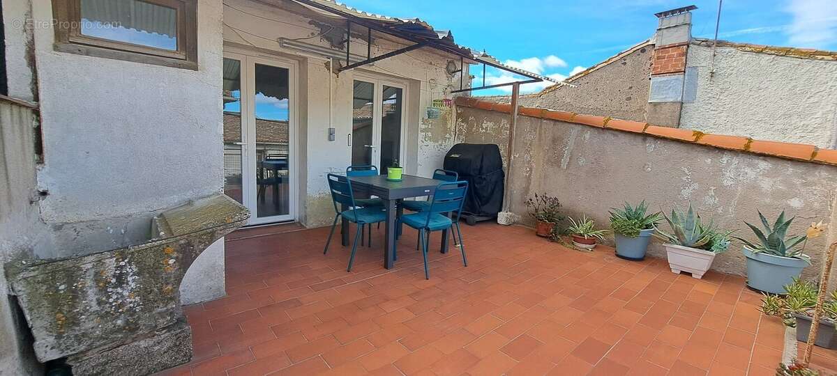 Maison à BESSAN