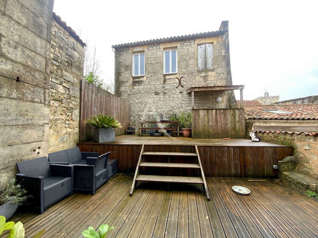 Immeuble mixte commercial et habitation - photo 6