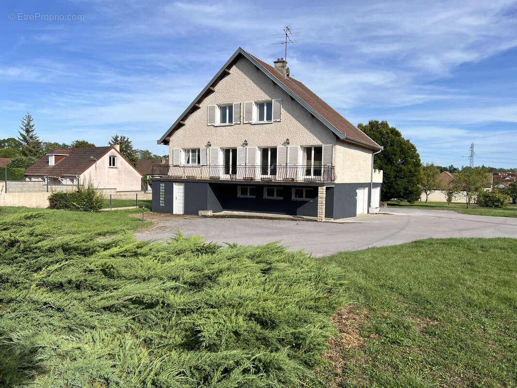 Maison à CHAGNY