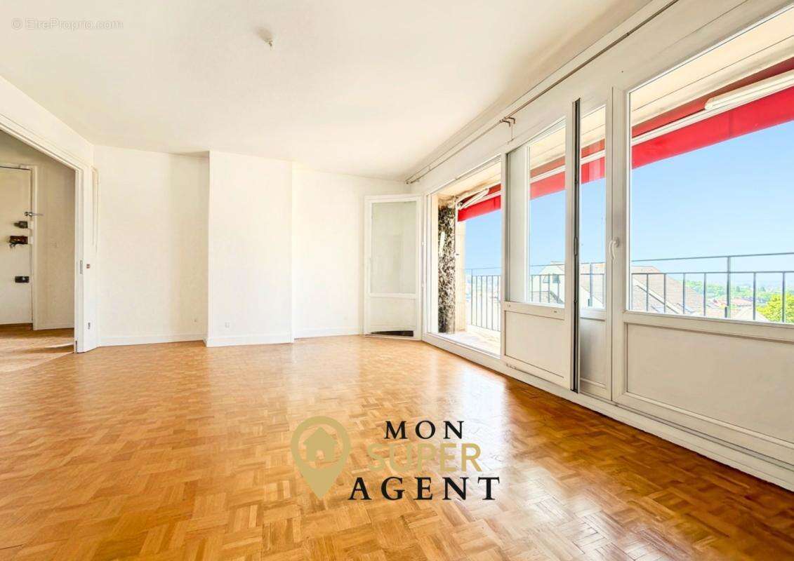 Appartement à MELUN