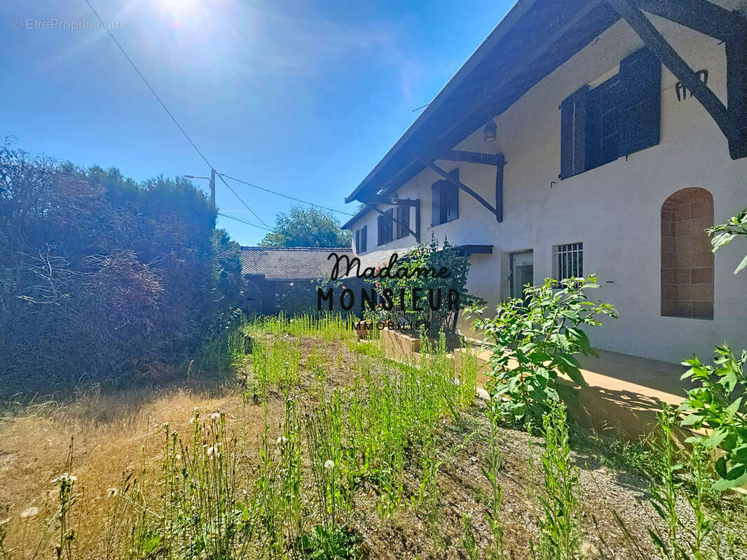 Corps de ferme 260m2 à rénover - photo 4