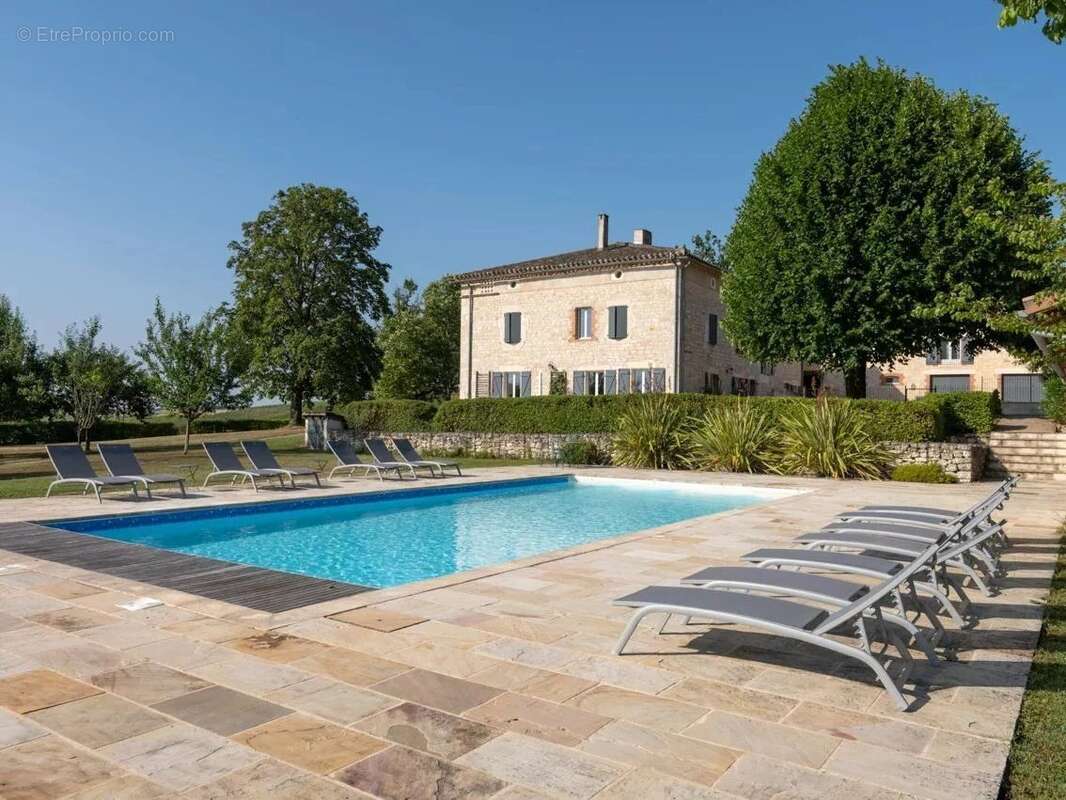 Maison à CAHUZAC-SUR-VERE