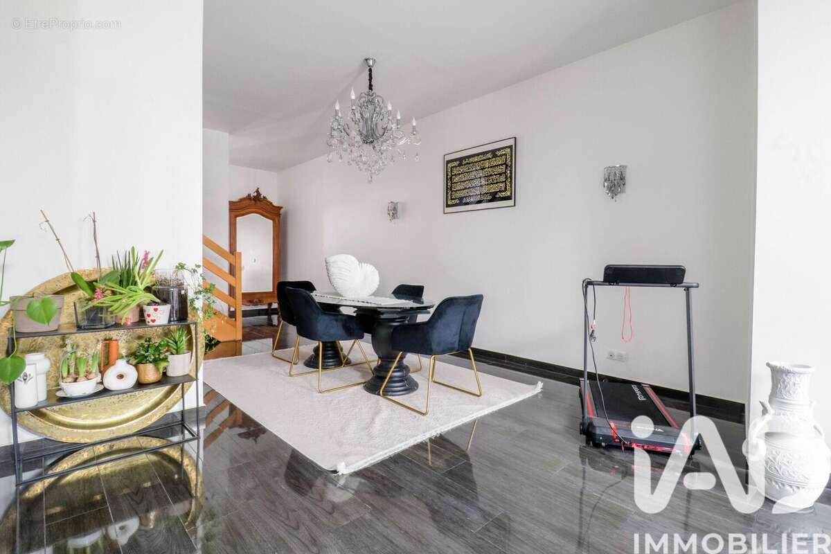 Photo 6 - Maison à SAULX-LES-CHARTREUX