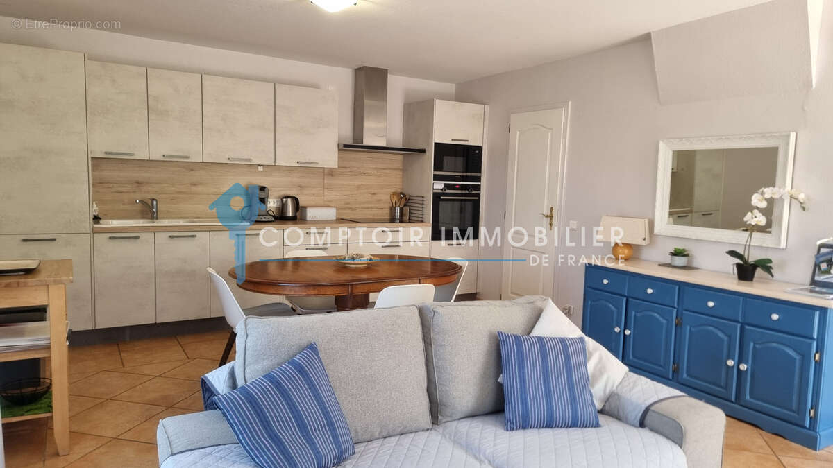 VAR (83) - À VENDRE - VIDAUBAN - Villa 4 chambres dans un domaine hôtelier sécurisé - photo 5